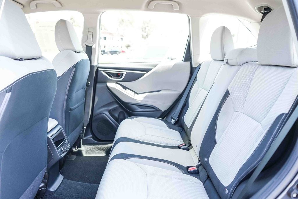 2023 Subaru Forester Base