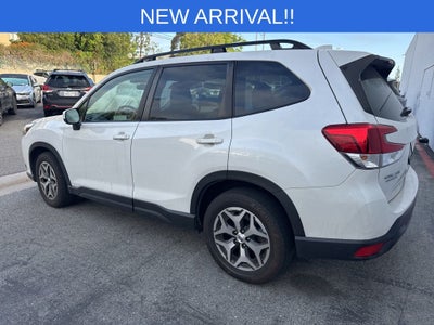 2023 Subaru Forester Premium