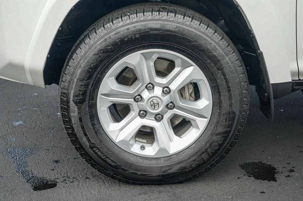 2023 Toyota 4Runner SR5