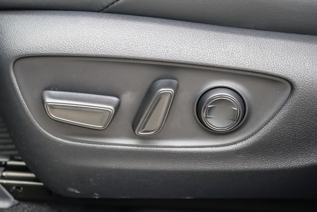 2025 Toyota RAV4 Hybrid XSE