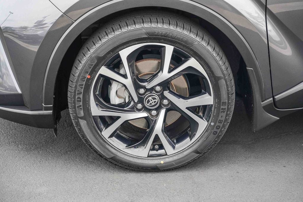 2021 Toyota C-HR XLE
