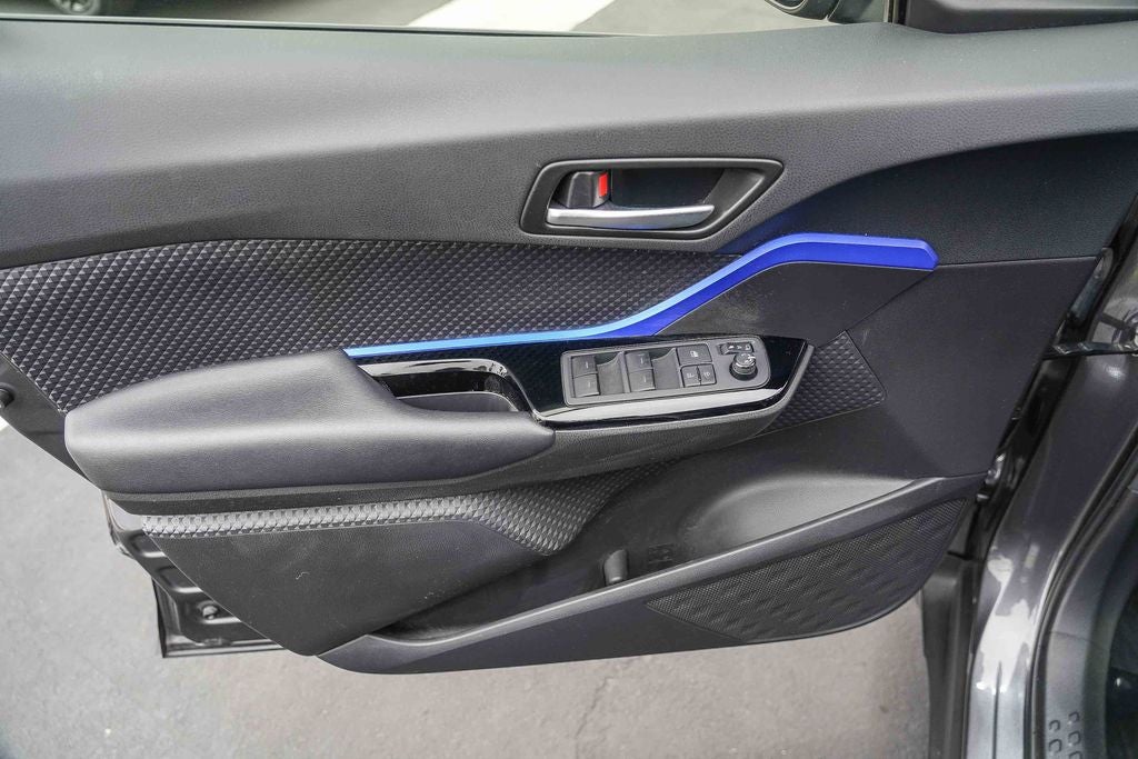 2021 Toyota C-HR XLE