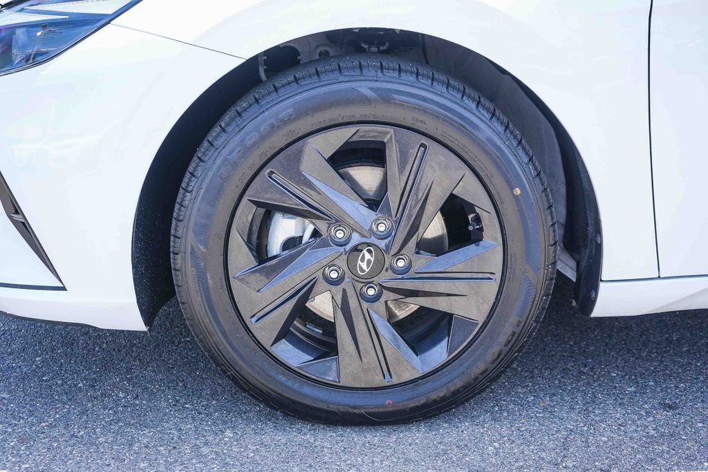 2022 Hyundai Elantra Hybrid Blue