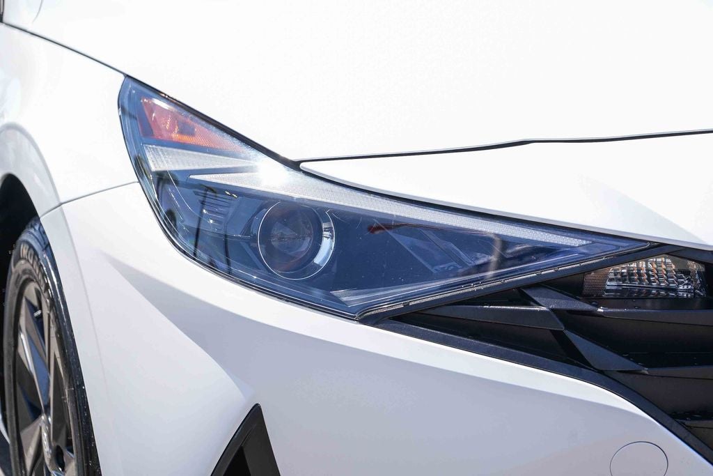2022 Hyundai Elantra Hybrid Blue