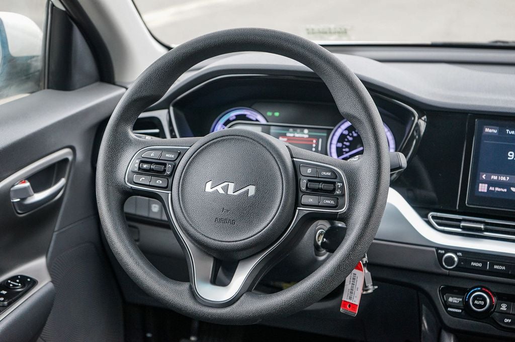 2022 Kia Niro LX
