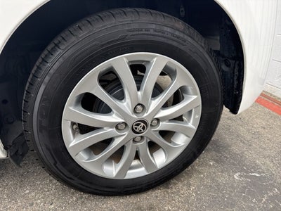 2018 Toyota Yaris LE