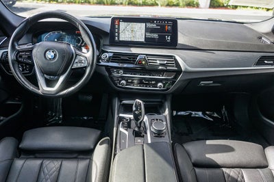 2022 BMW 5 Series 530i