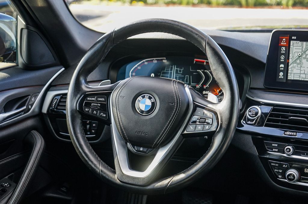 2022 BMW 5 Series 530i