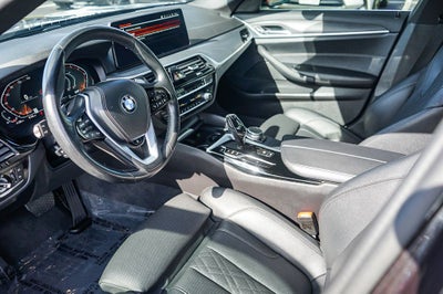 2022 BMW 5 Series 530i