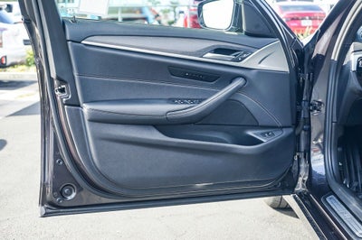 2022 BMW 5 Series 530i