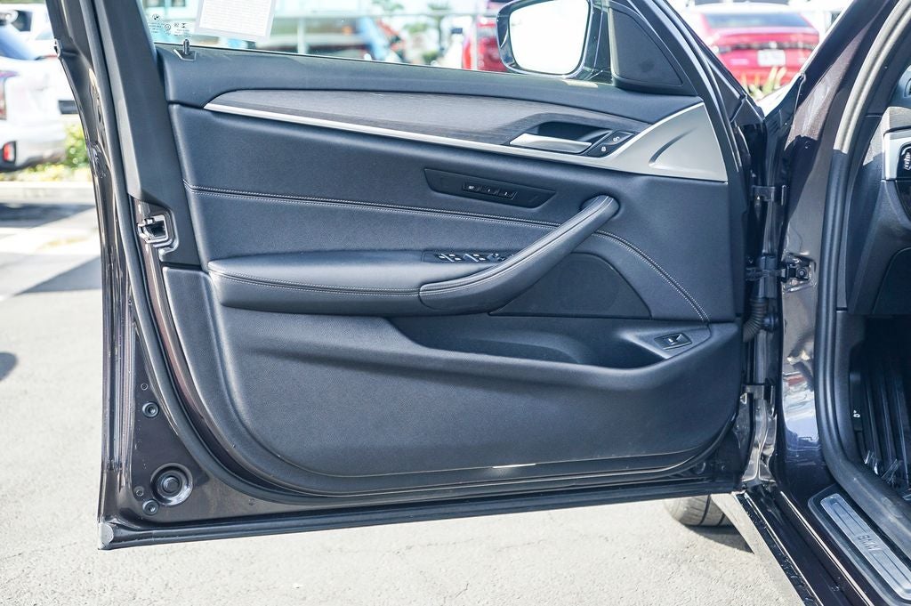 2022 BMW 5 Series 530i