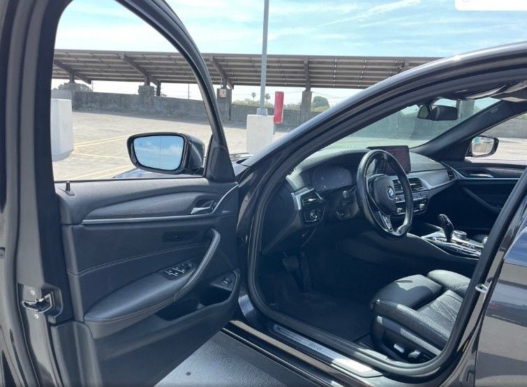 2022 BMW 5 Series 530i