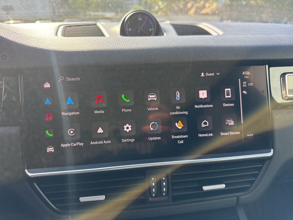 2023 Porsche Cayenne Platinum Edition