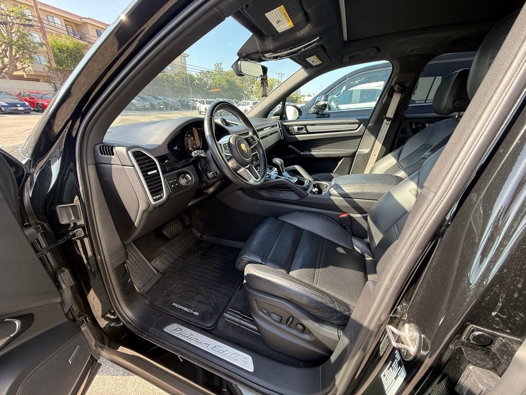 2023 Porsche Cayenne Platinum Edition