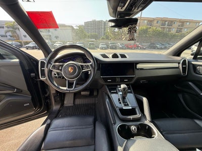 2023 Porsche Cayenne Platinum Edition