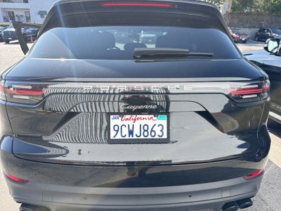 2023 Porsche Cayenne Platinum Edition