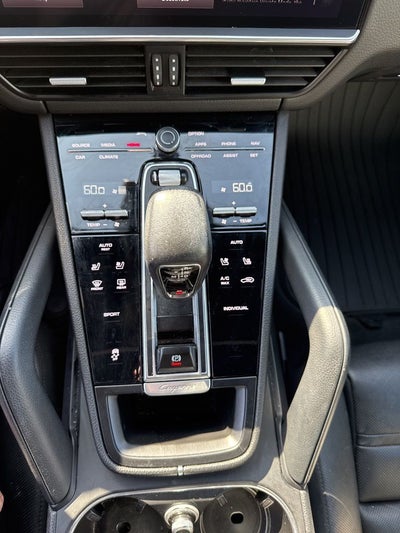 2023 Porsche Cayenne Platinum Edition