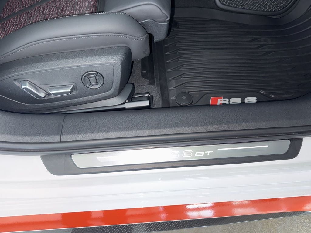 2025 Audi RS 6 Avant performance 4.0T quattro