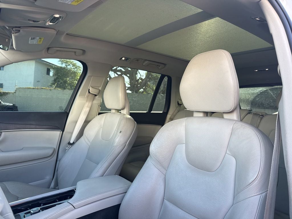 2020 Volvo XC90 T5 Momentum