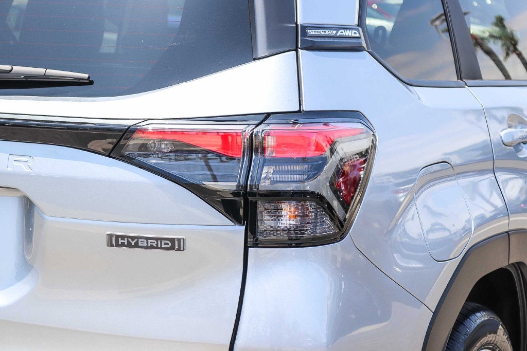 2026 Subaru FORESTER Premium Hybrid