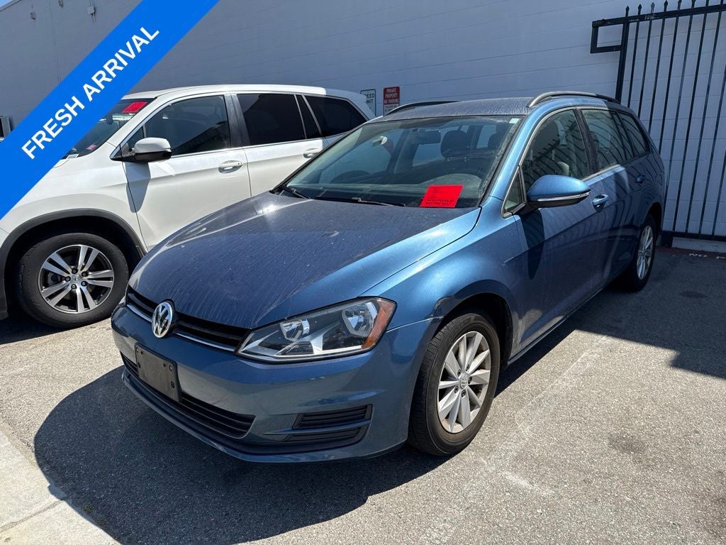 2017 Volkswagen Golf SportWagen S