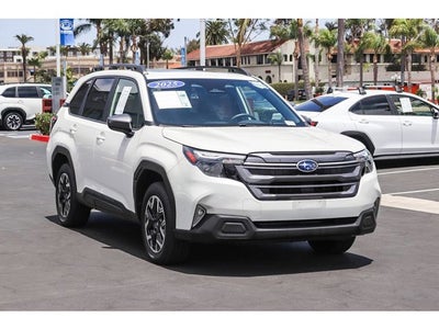 2025 Subaru Forester Premium