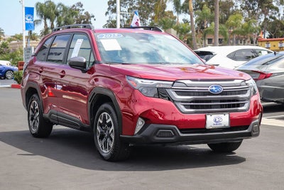 2025 Subaru Forester Premium