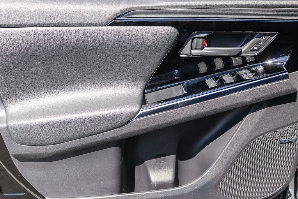 2023 Subaru Solterra Limited