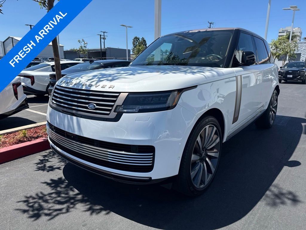 2025 Land Rover Range Rover SV
