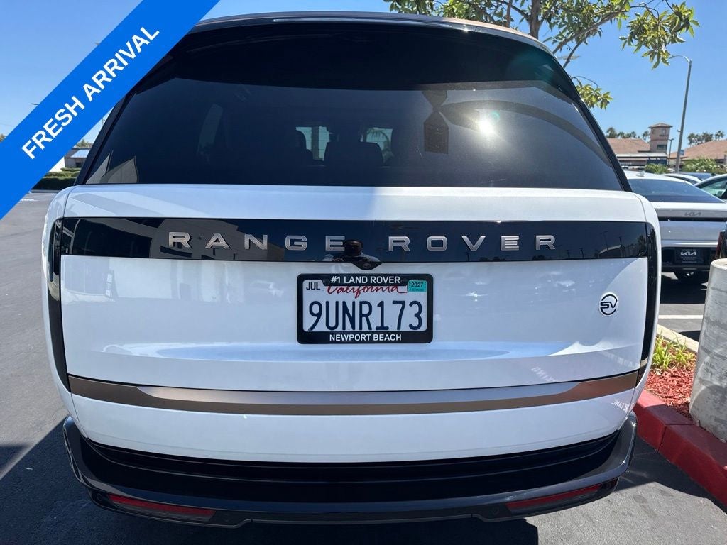 2025 Land Rover Range Rover SV