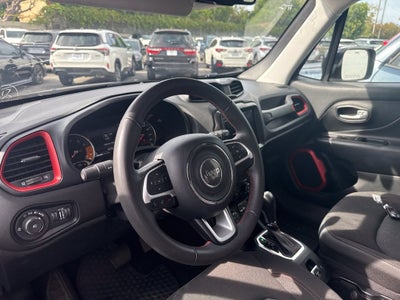 2023 Jeep Renegade Trailhawk