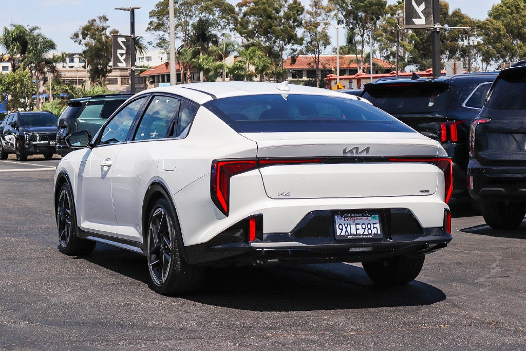 2025 Kia K4 GT-Line