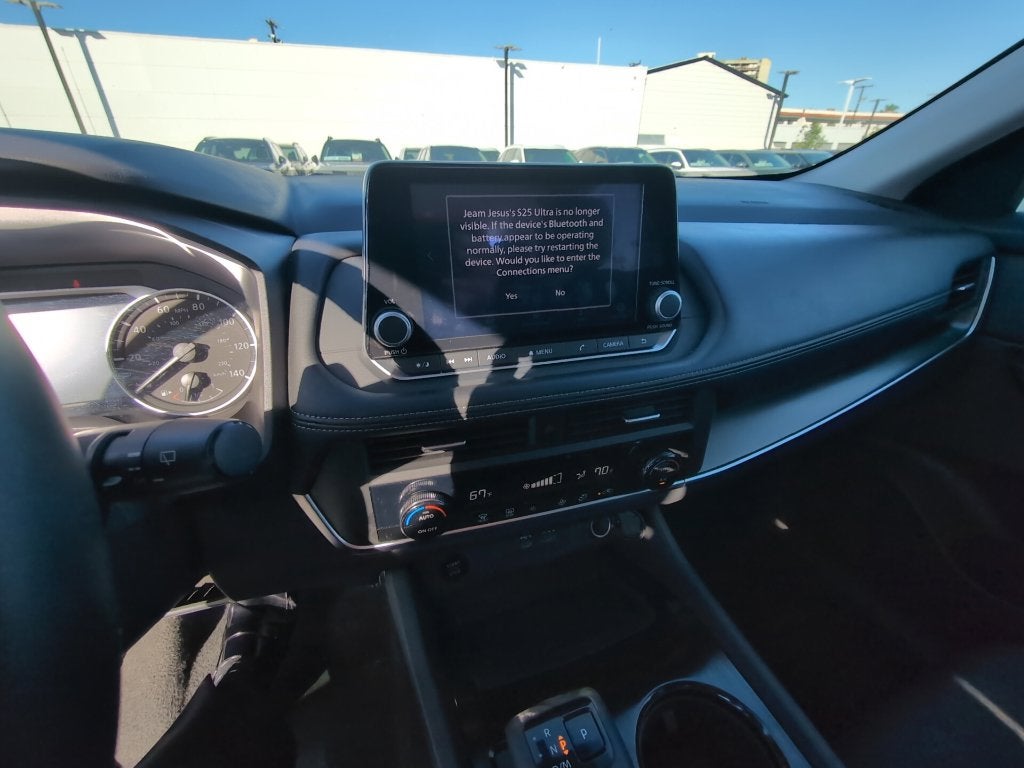 2025 Nissan Rogue SV