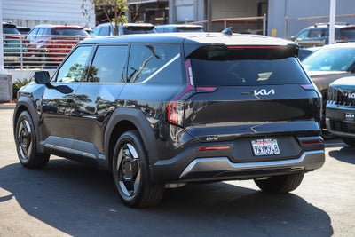2026 Kia EV9 Light Long Range