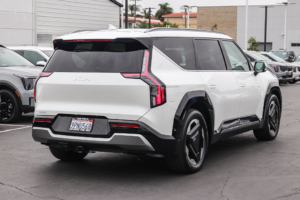2024 Kia EV9 Land