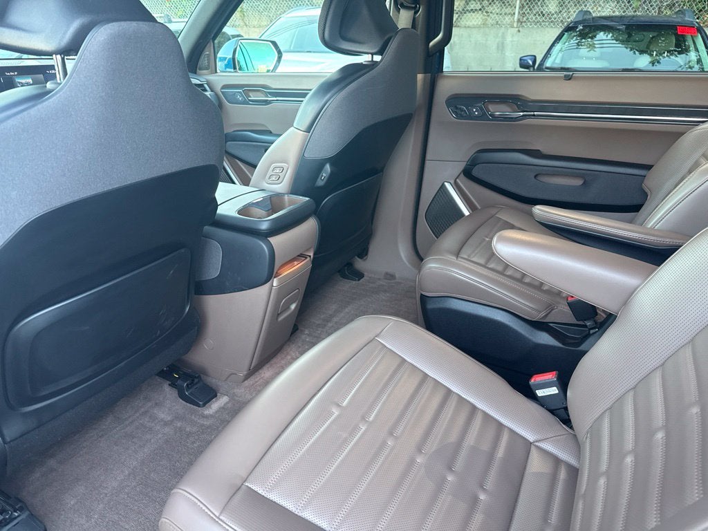 2024 Kia EV9 Land