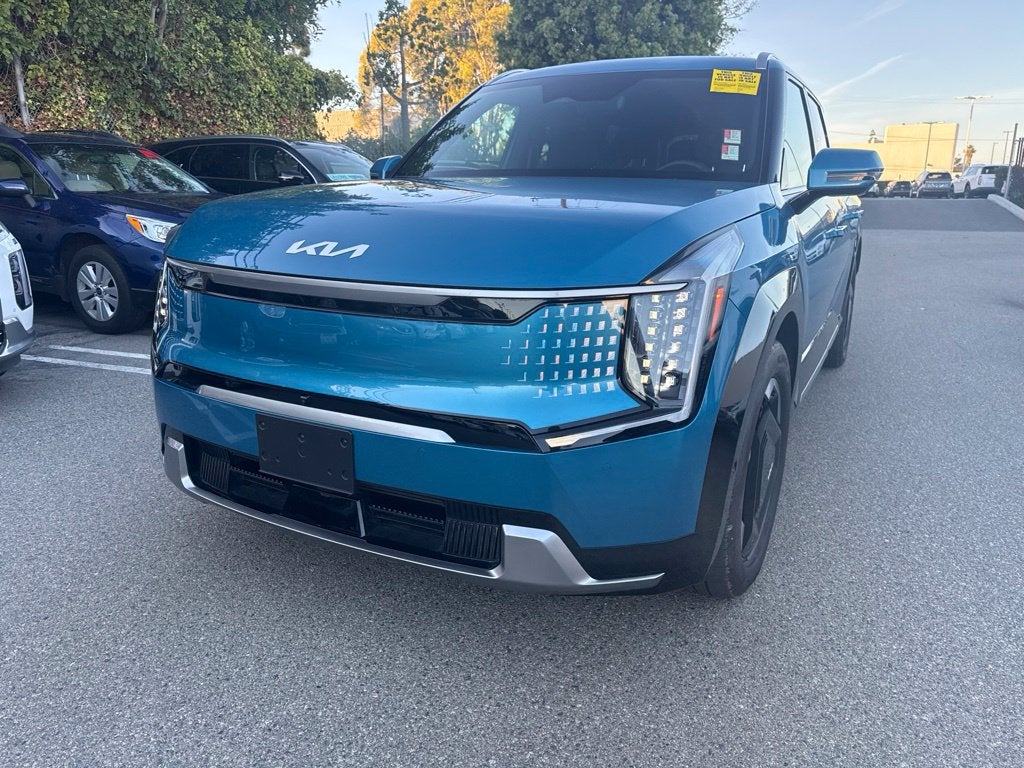 2024 Kia EV9 Land