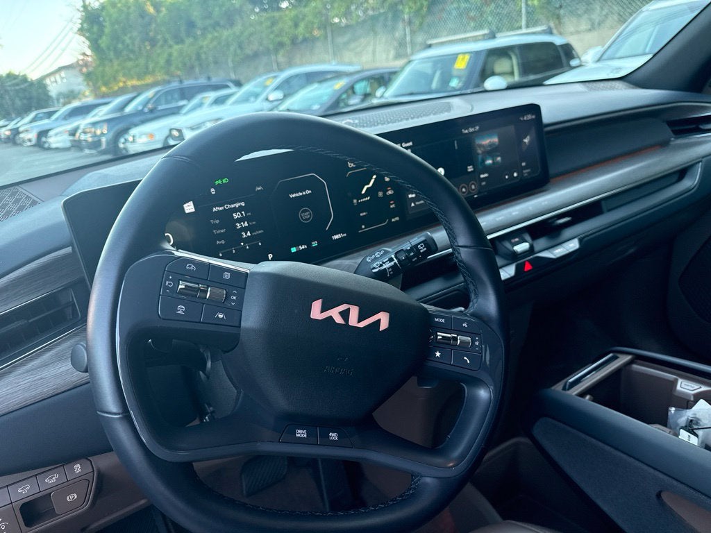 2024 Kia EV9 Land