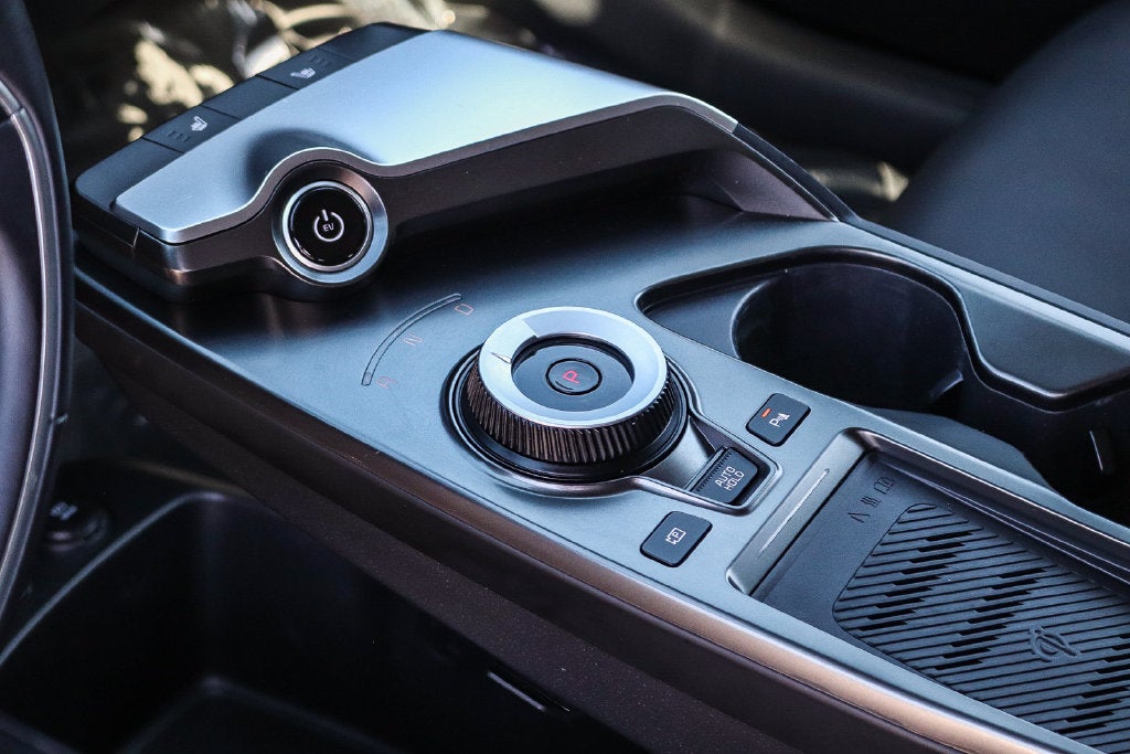 2024 Kia EV6 Light