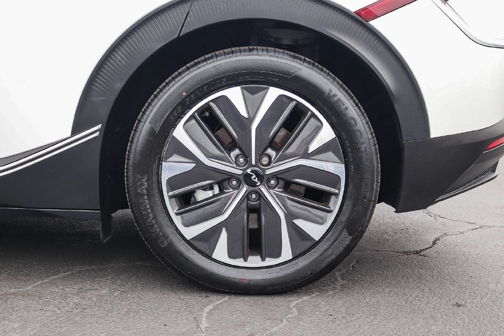 2024 Kia EV6 Light