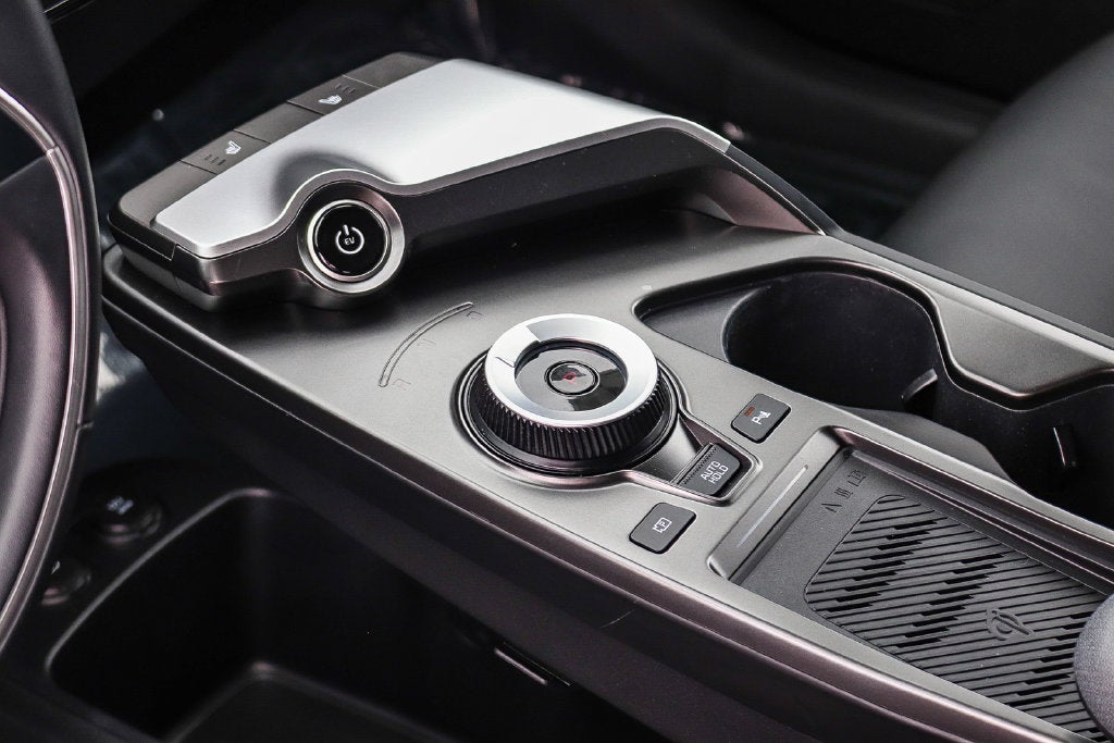 2024 Kia EV6 Light