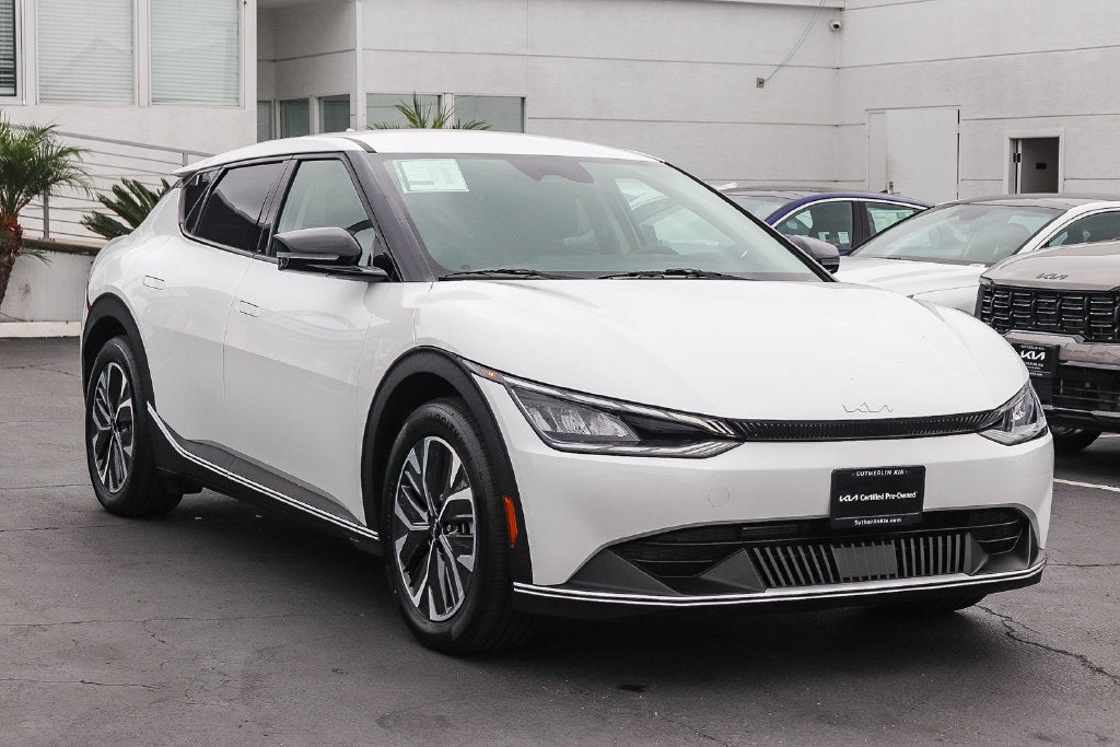 2024 Kia EV6 Light