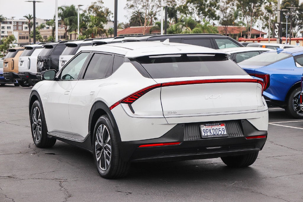 2024 Kia EV6 Light