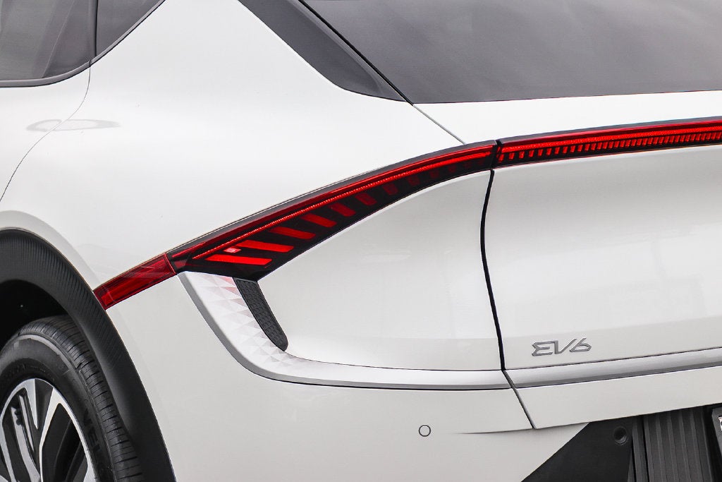 2024 Kia EV6 Light