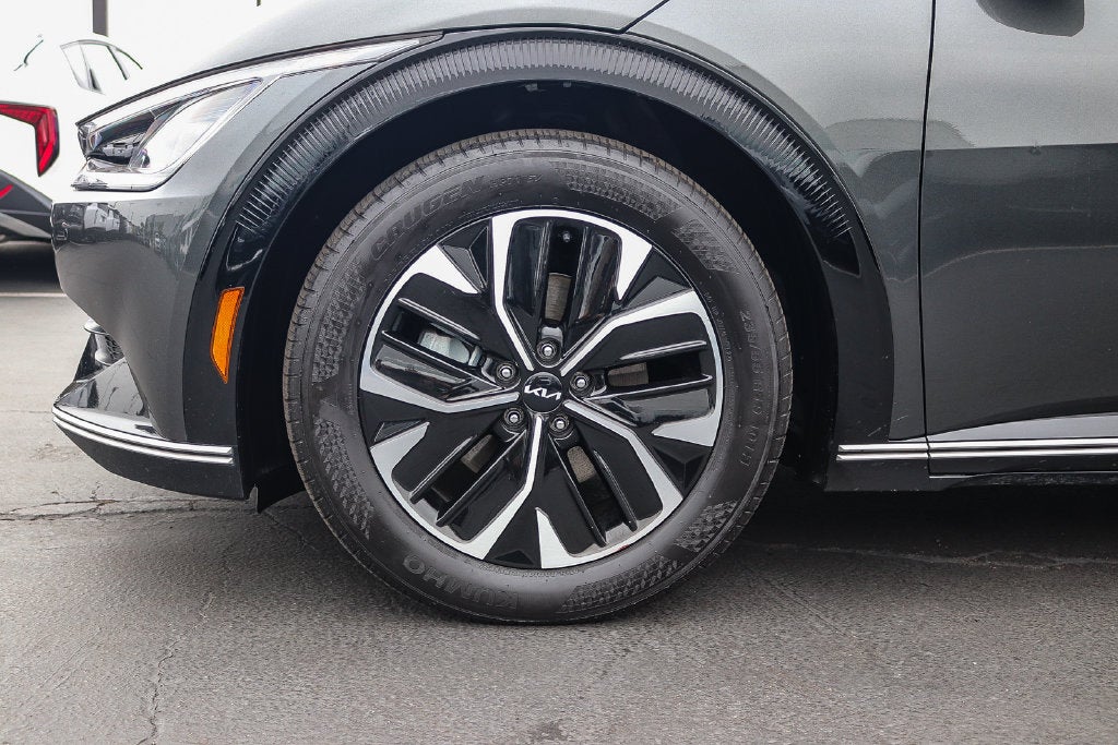 2023 Kia EV6 Wind