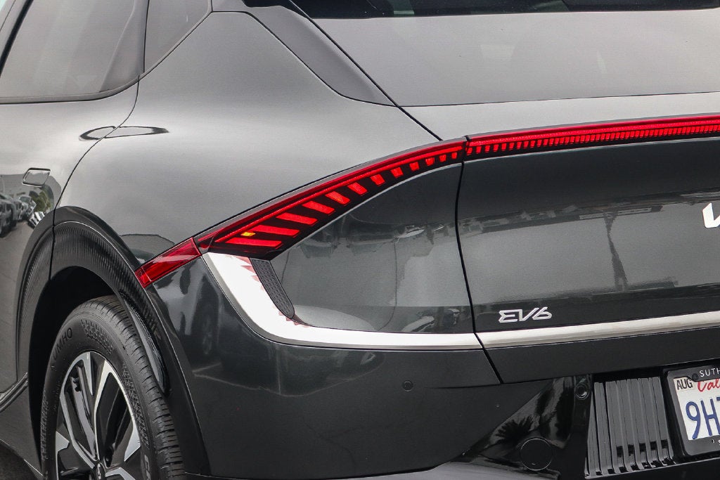 2023 Kia EV6 Wind