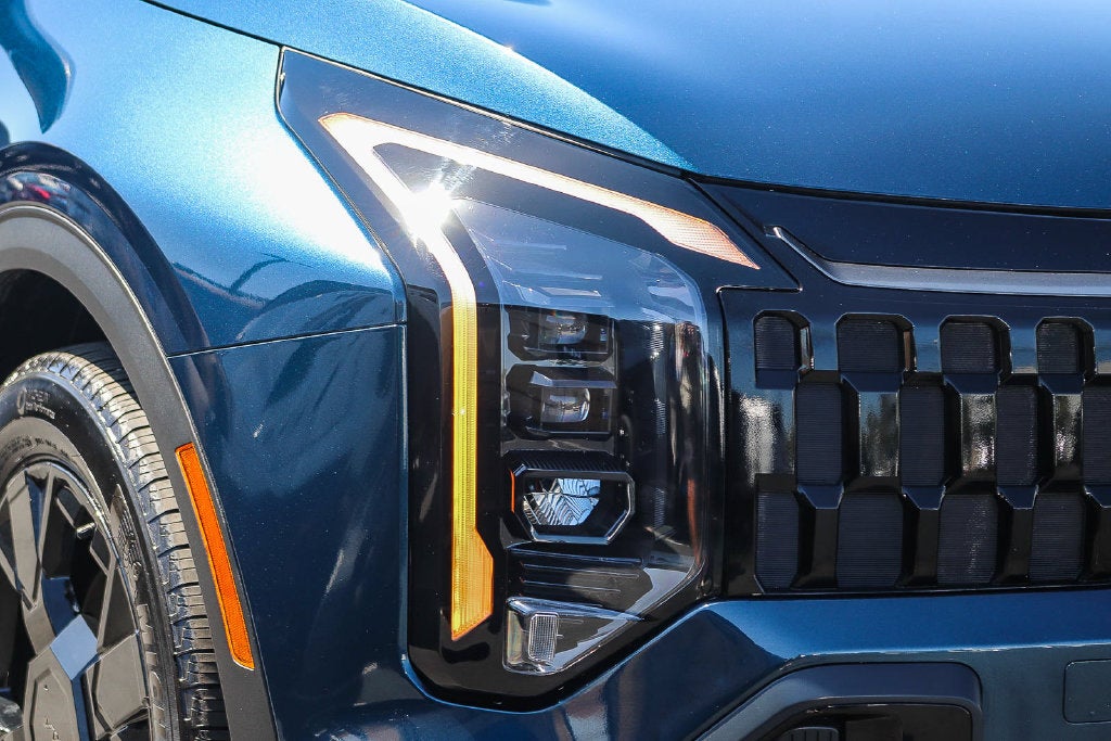 2026 Kia Sportage Plug-In Hybrid X-Line