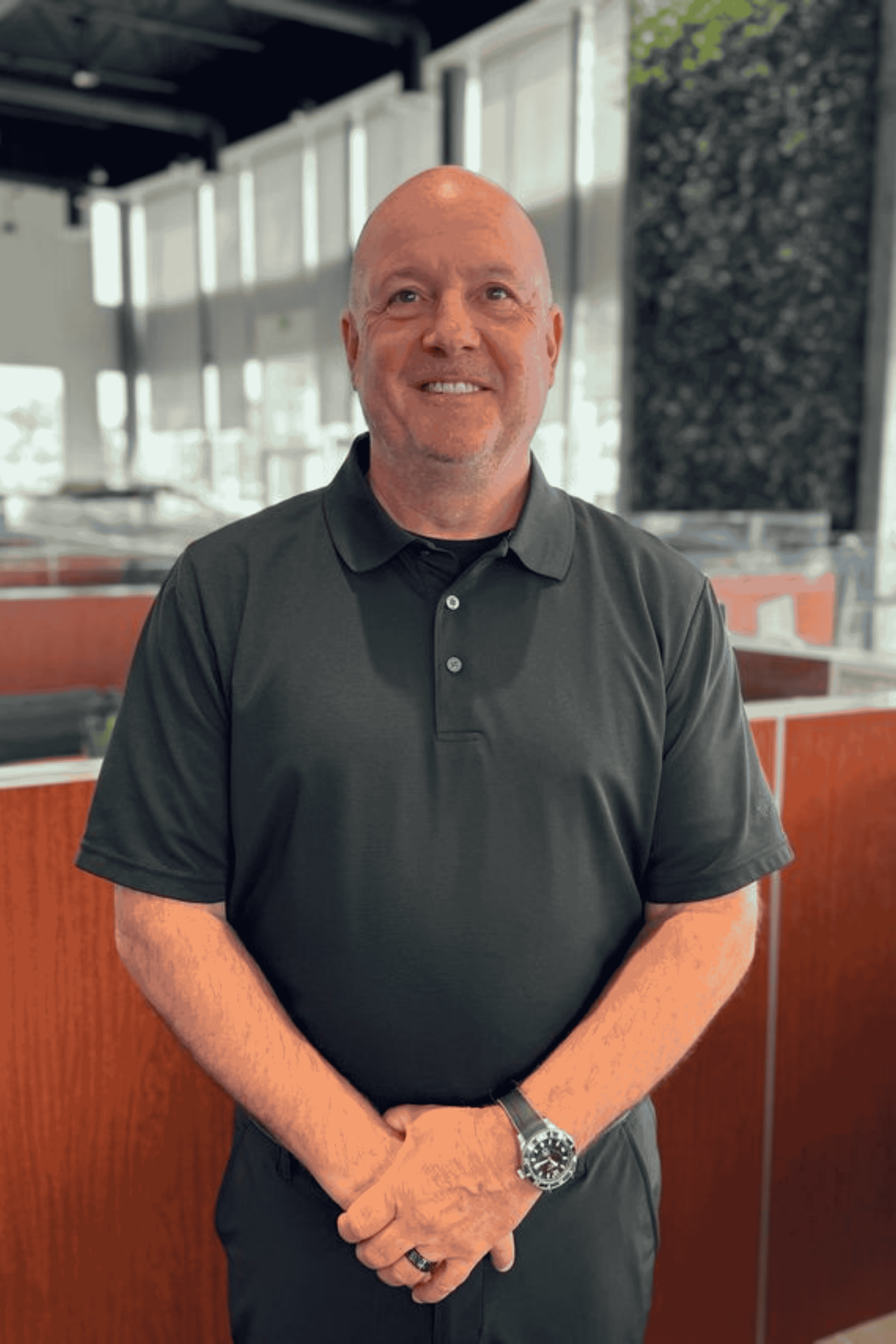 Derek De La Garrigue